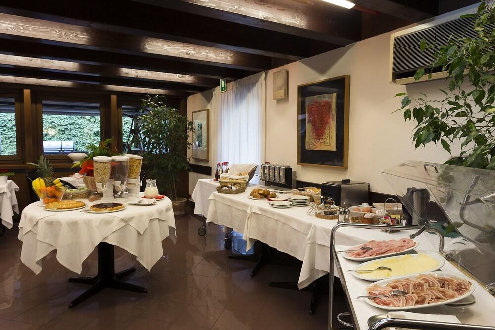 Hotel San Giorgio Udine Eksteriør billede